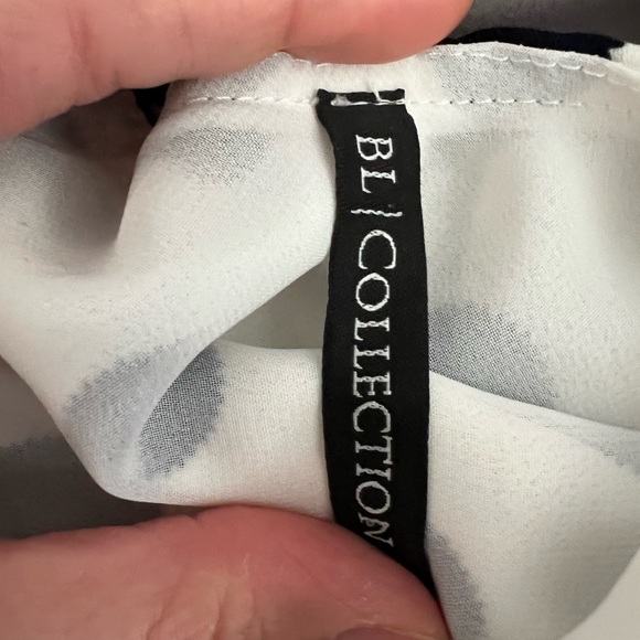 Polka dot top - Picture 6 of 6